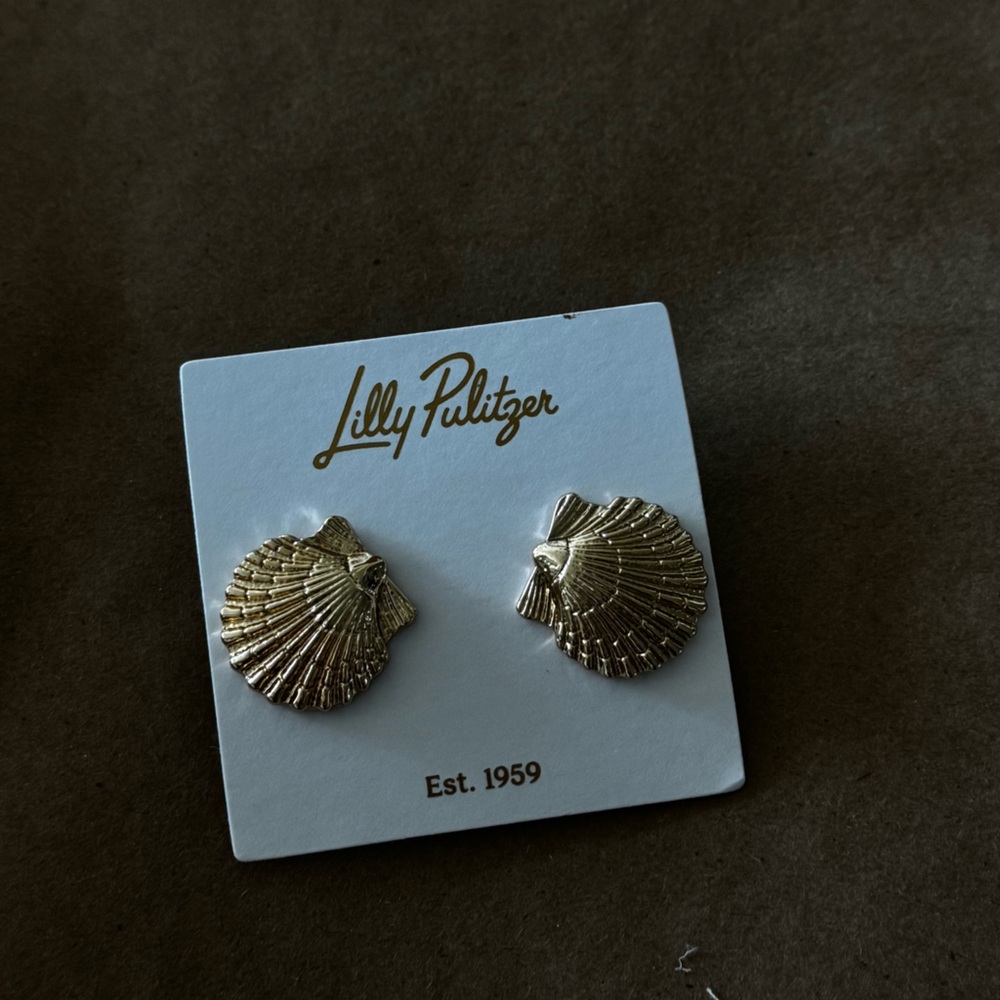 Lilly Pulitzer GWP Seashell Earrings
